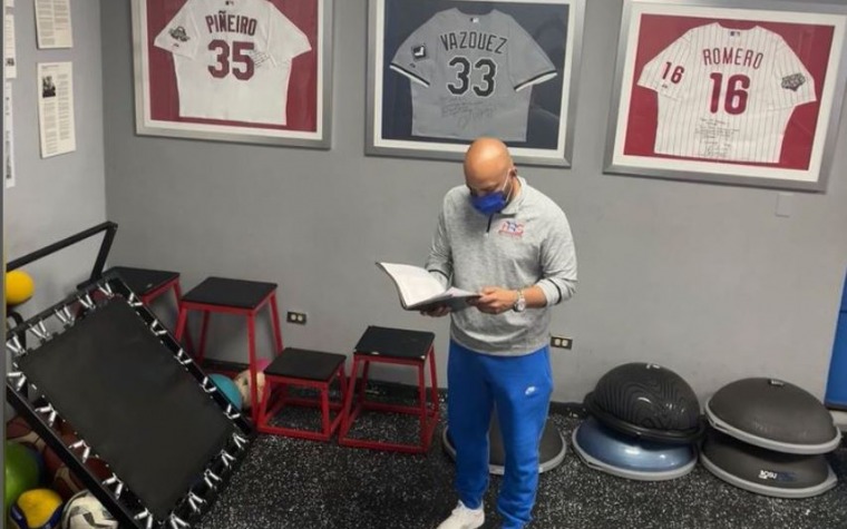 Manos puertorriqueñas en 'rehab' pitcher MLB cirugía TJ
