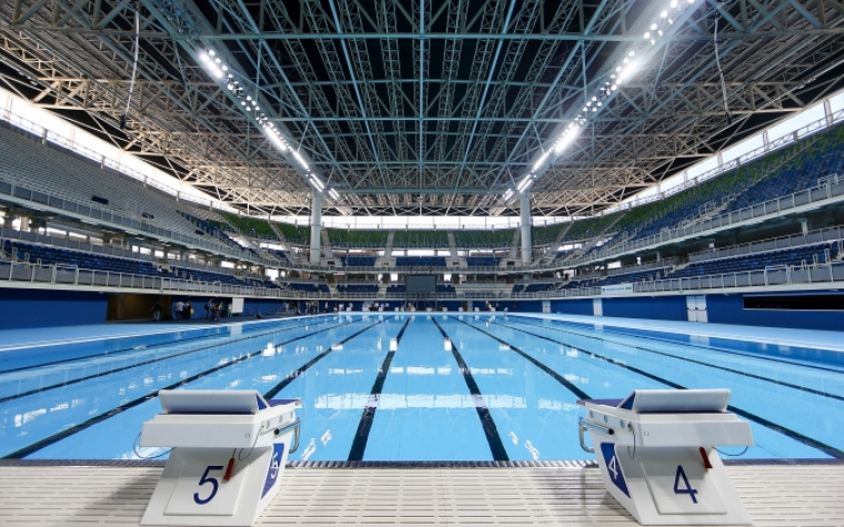 Nadando hacia el Olimpo: La piscina