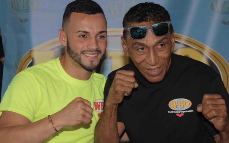 Pitufo por título Mundial Juvenil junto a Verdejo y Crawford