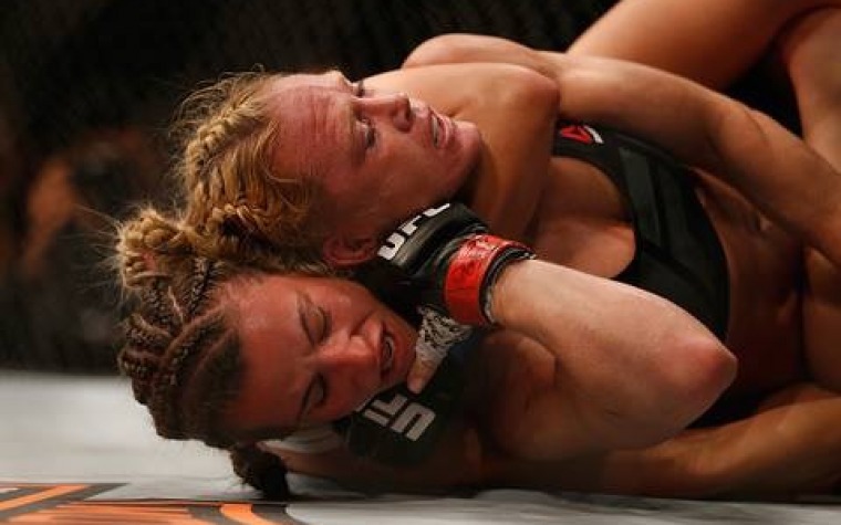 Miesha Tate rinde a Holm