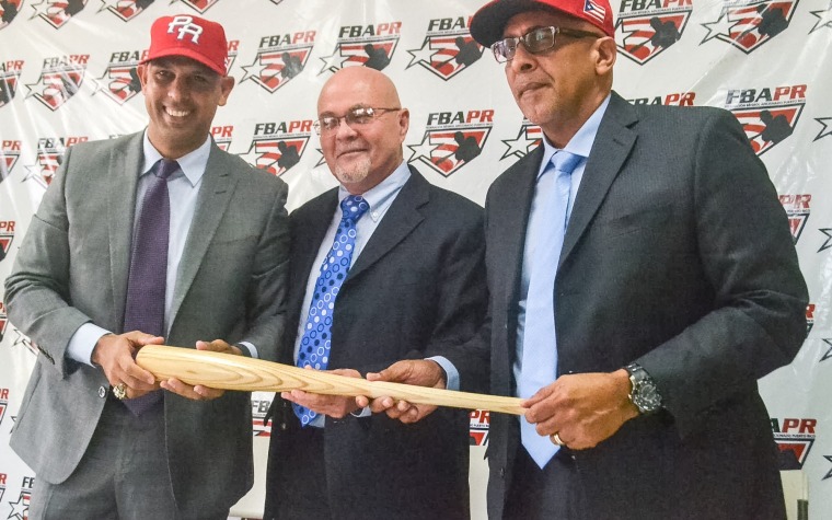 Presentan a Alex Cora