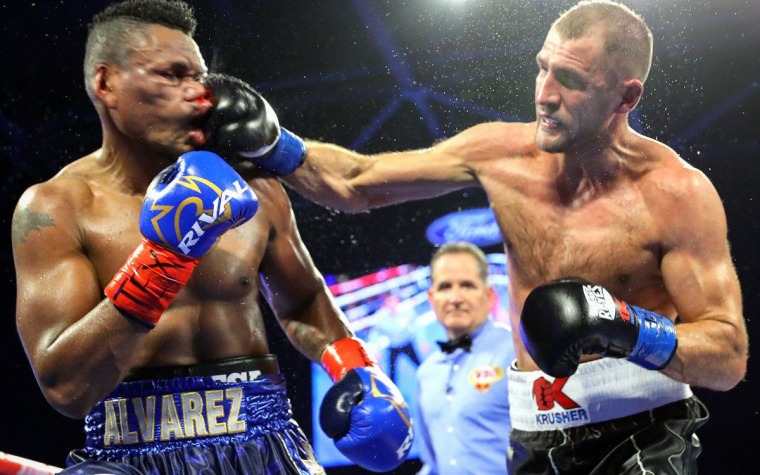 Kovalev obtiene venganza ante Álvarez