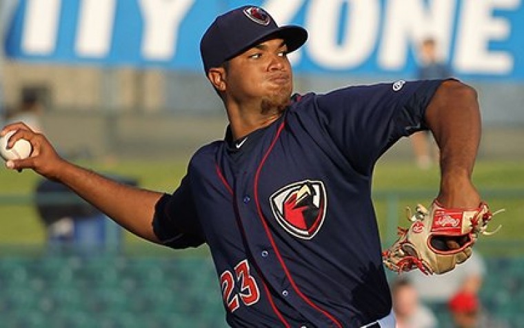 Pitcher boricua Astros abusando en las Menores