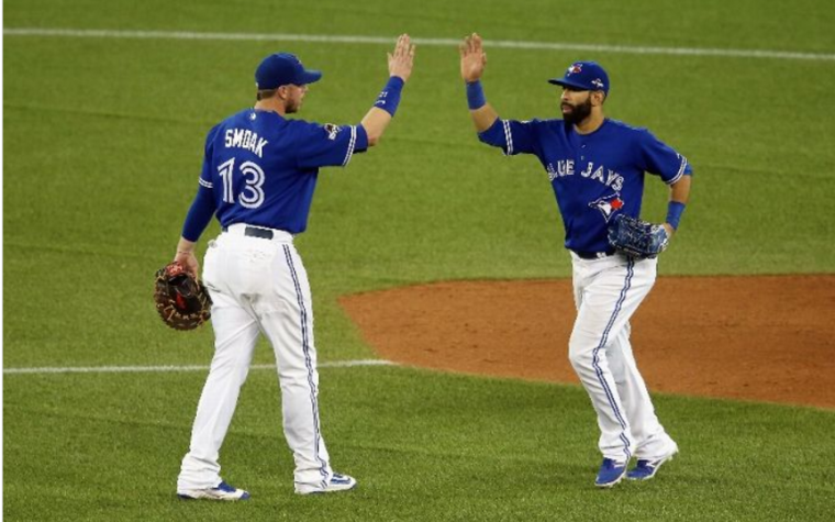 ALCS: Salen de la jaula los BlueJays