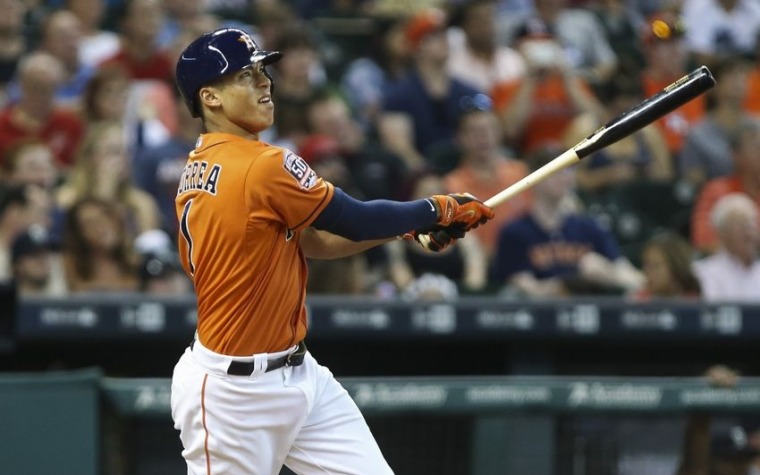 Carlos Correa pega el No.18