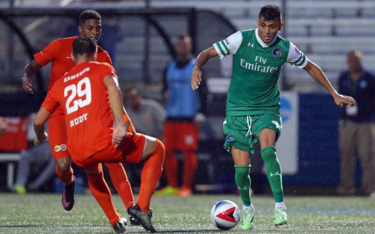 El Cosmos golea al PRFC