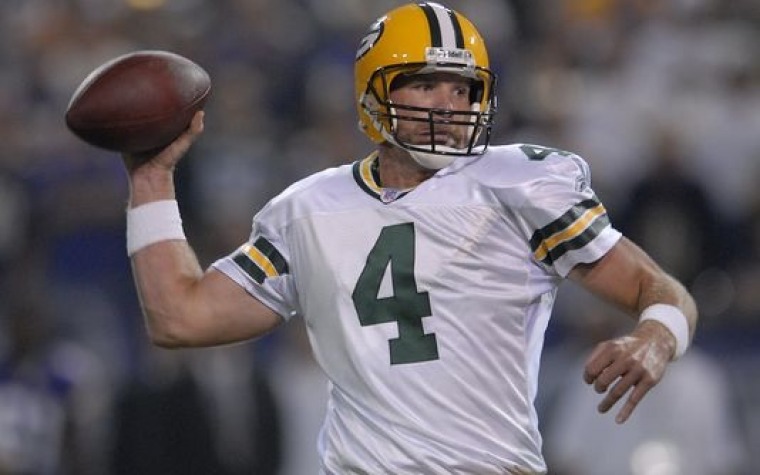 Packers inmortalizan a Favre