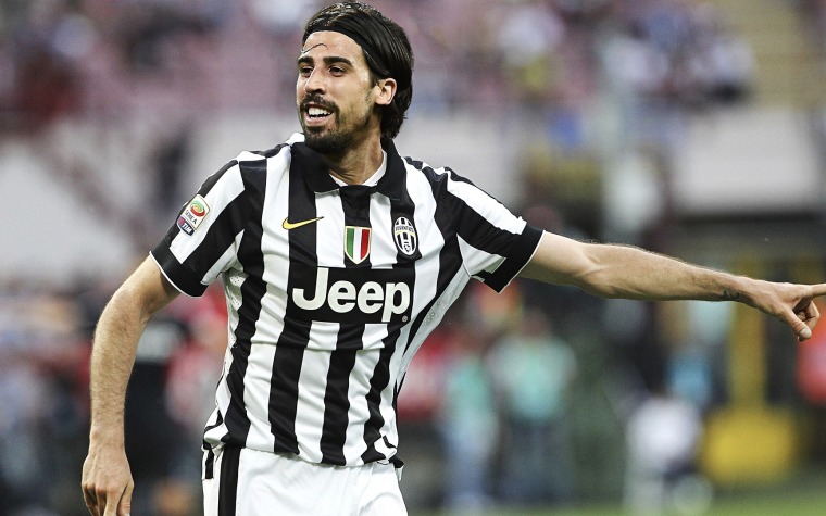 KO dos meses Sami Khedira