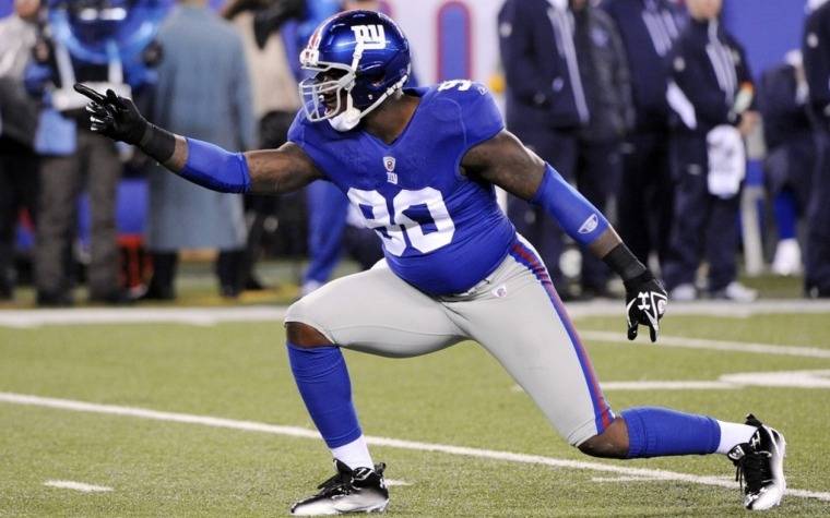 Amputan dedo a estelar DE de NY Giants