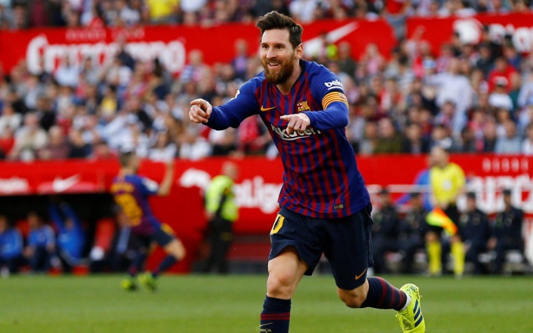 Messi rescata al Barcelona en Sevilla
