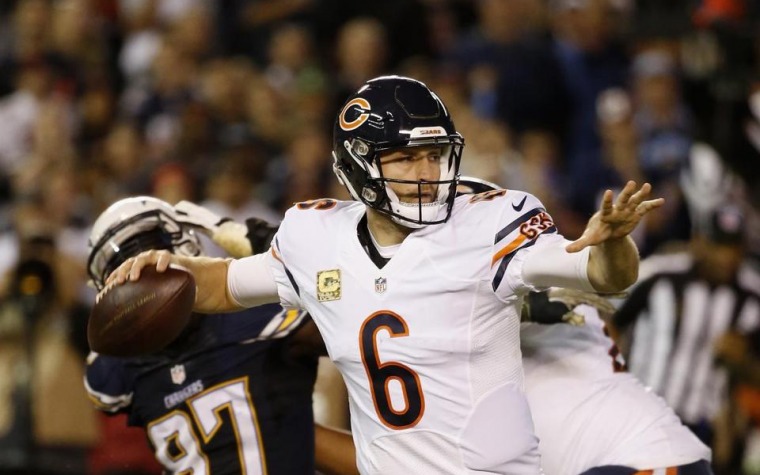 Bears remontan y vencen a los Chargers