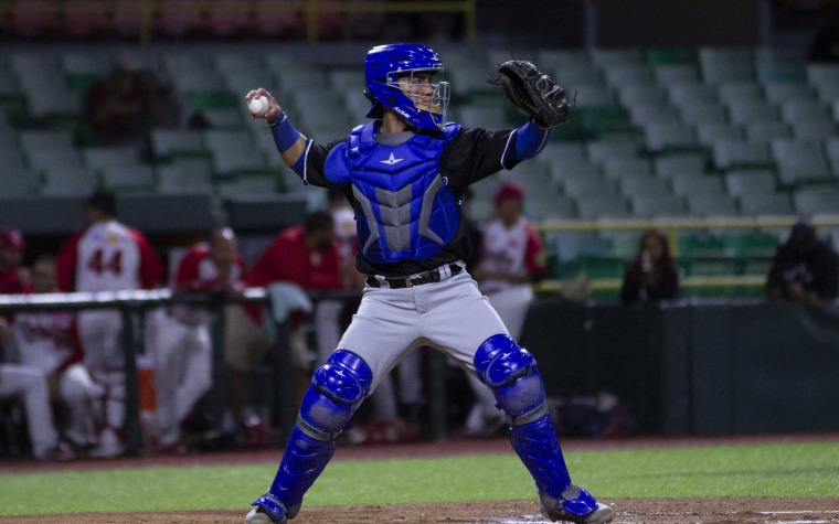 Michael Pérez a jugar con Santurce