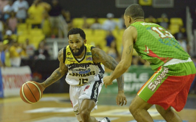 Capitanes llevan a Santeros a 7mo juego