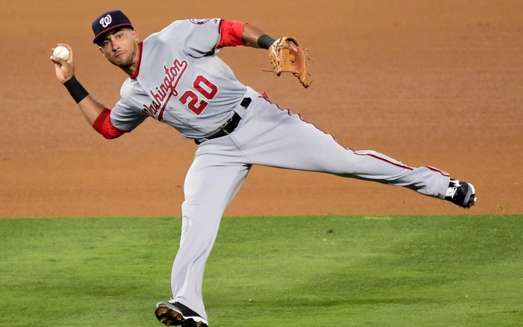 Ian Desmond termina en Texas