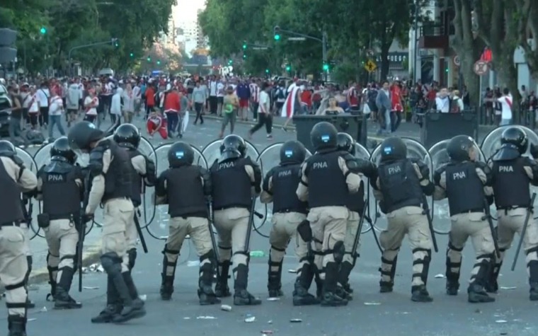 River vs Boca: Caos en las calles de Buenos Aires