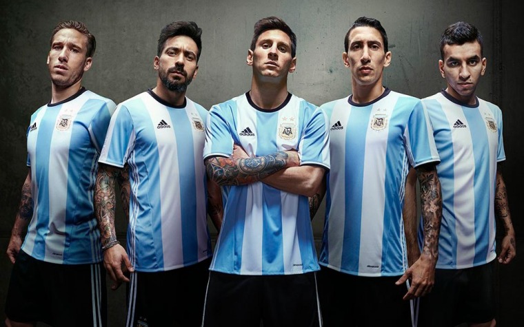 Argentina necesita alzar la Copa