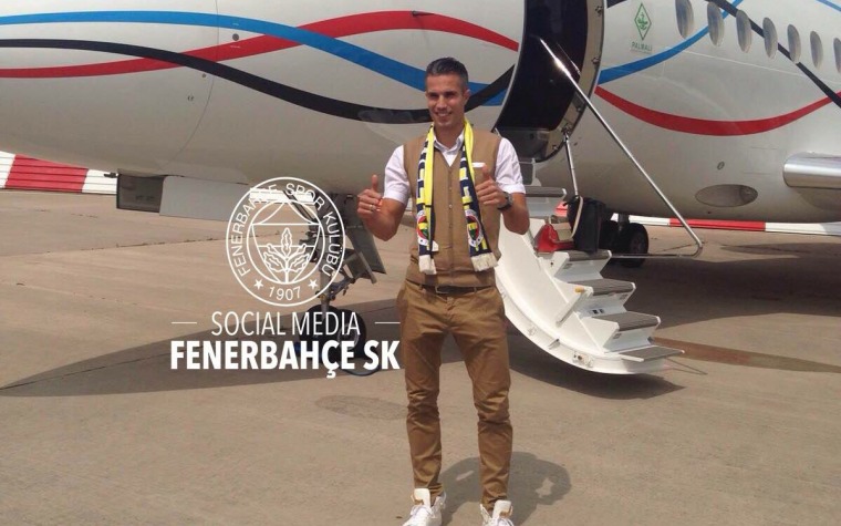 Robin van Persie se encontrará con Nani.