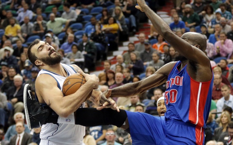 Joel Anthony regesa a Detroit