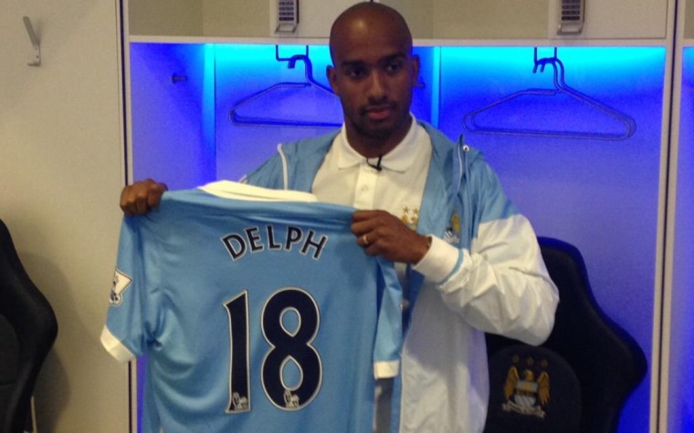 Rumbo al Etihad Stadium Fabian Delph