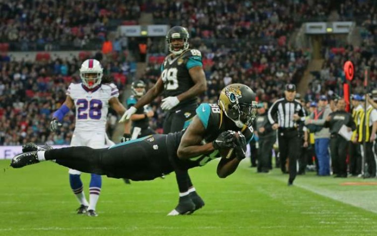 Jaguars vencen a los Bills en Londres