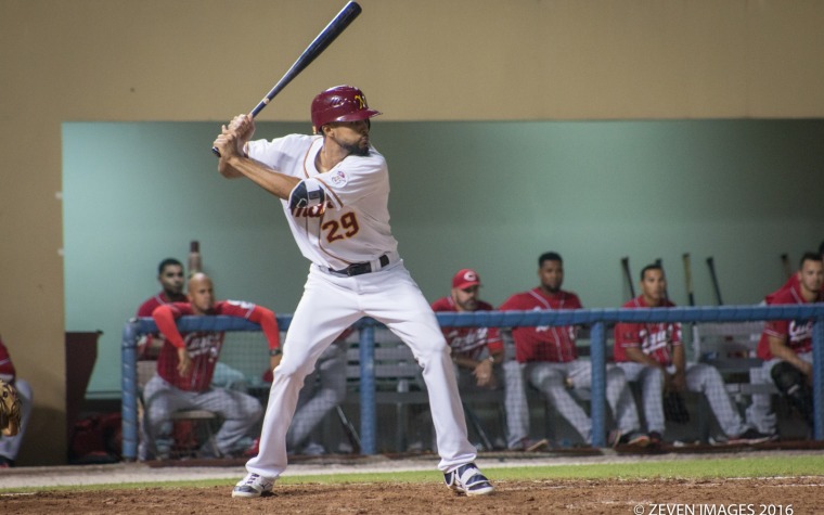 Extra innings en el Cholo y el Bithorn