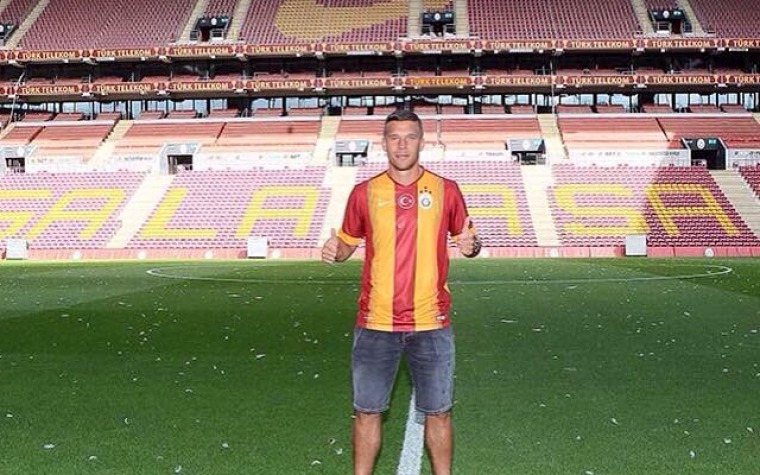 Galatasaray anuncia el fichaje de Lukas Podolski.