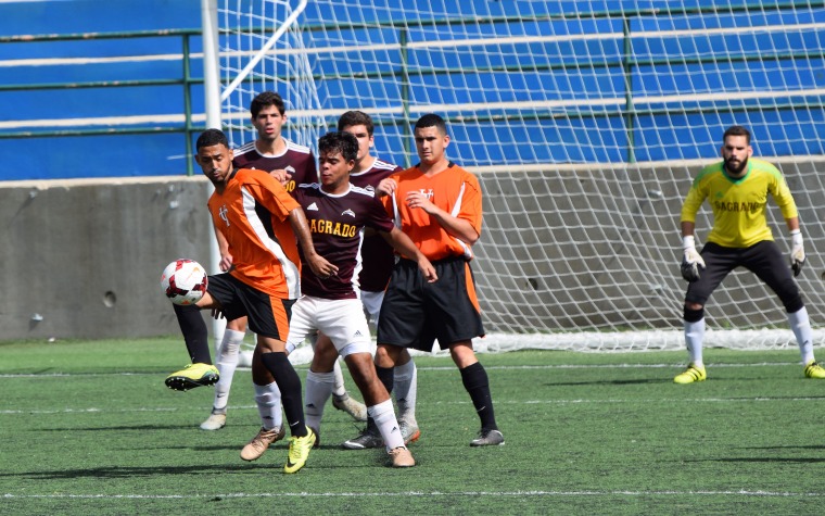 Turabo en ventaja vs USC