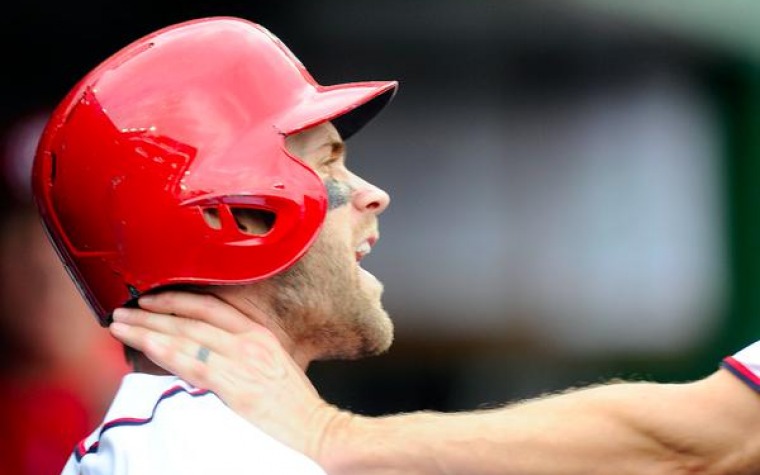 Jonathan Papelbon ataca a Bryce Harper