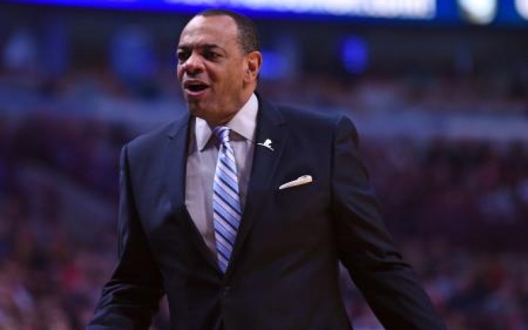 Los Nets despiden a Lionel Hollins, renuncia Billy King