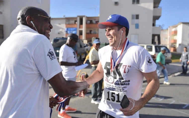 Gobernador corre 5K de Llorens Torres