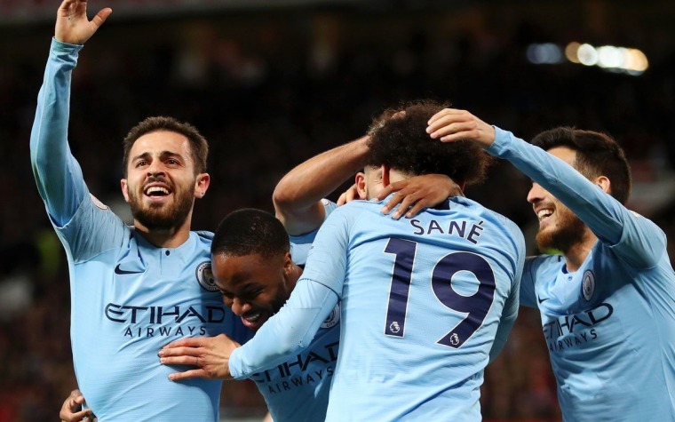 Manchester City vence al United y pone la Premier al fojo vivo