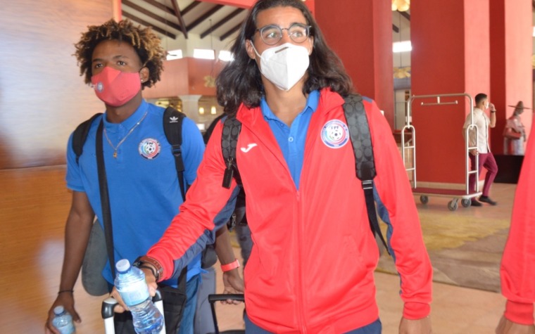 Futbolistas puertorriqueños llegan a Punta Cana