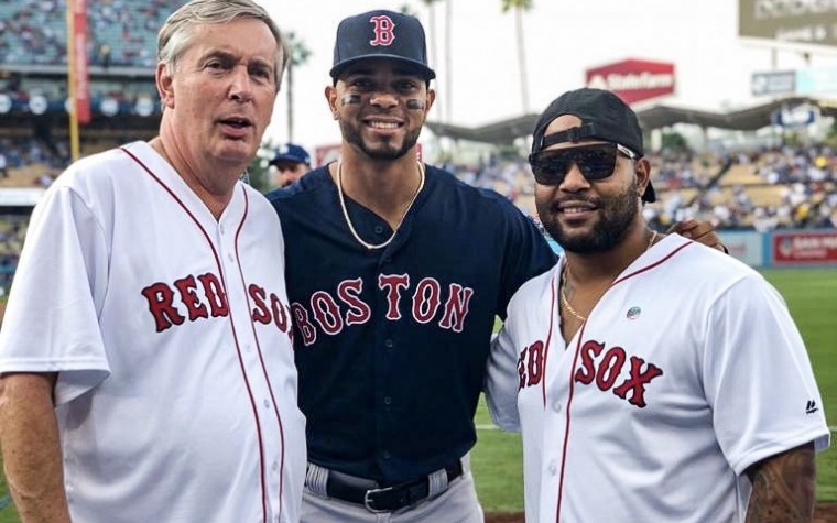 X.Bogaerts se reencuentra con su padre en la SM tras 23 años