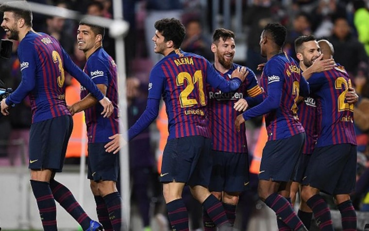 El Barça golea y remonta vs Sevilla