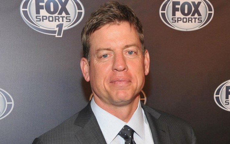 Aikman defiende a Luck de comentarista Fox