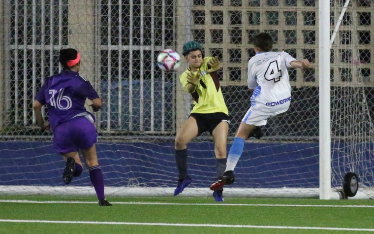 Bayamón FC gana con hat-trick de Carola Álvarez