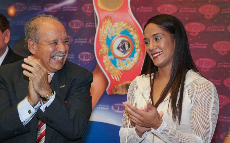 OMB reconoce a Amanda Serrano