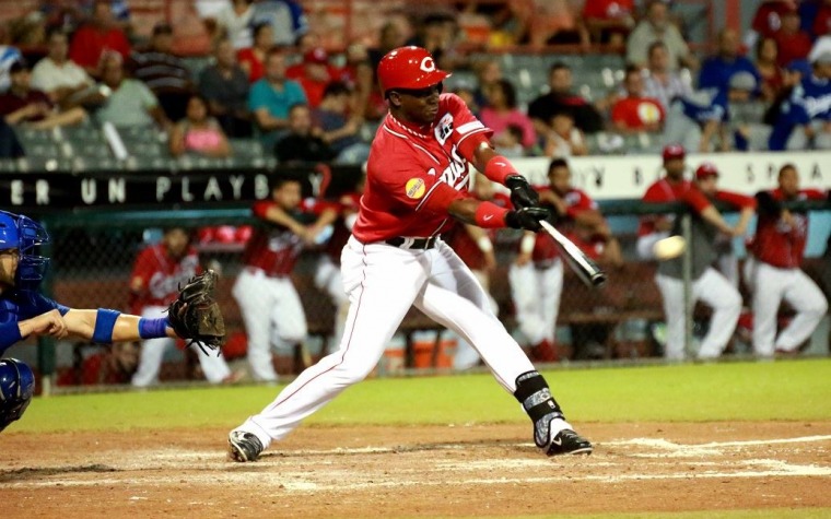 Regresa Rusney Castillo con Caguas