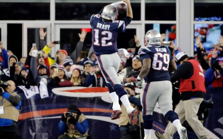 Patriots avanzan a la final de conferencia