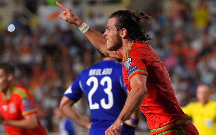 Héroe Gareth Bale, y complicada Holanda