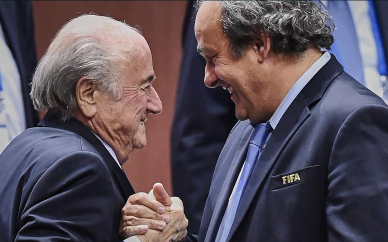 FIFA suspende a Blatter y Platini