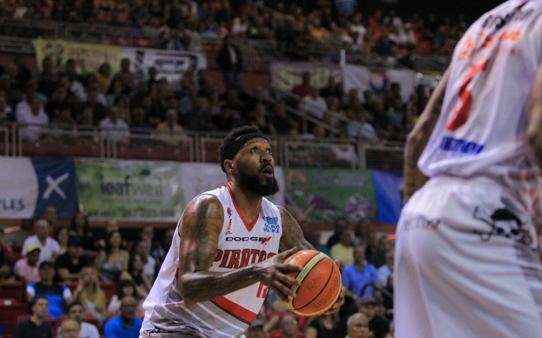 Piratas 87-82 Capitanes