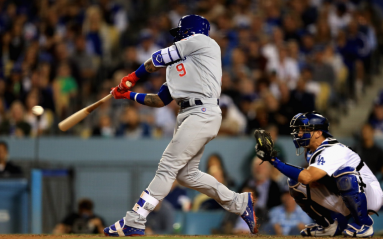 Báez le cae a palos a los Dodgers