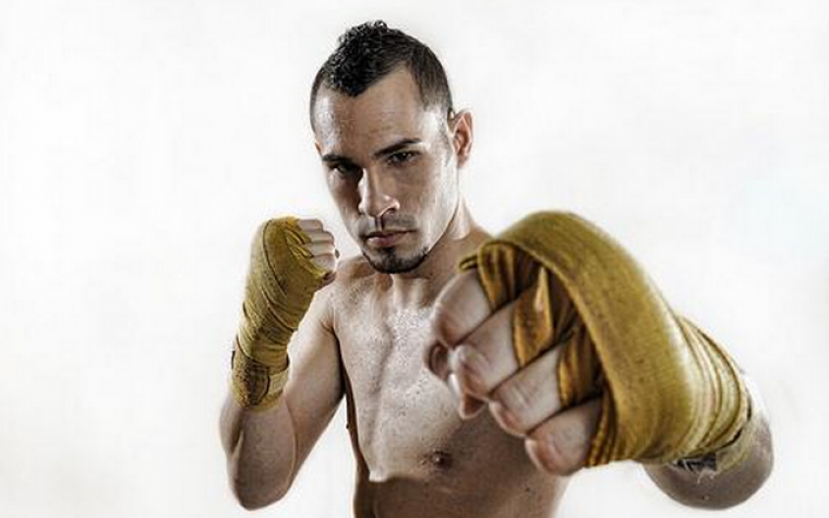 'Sniper' en boxeo caliente por la TV