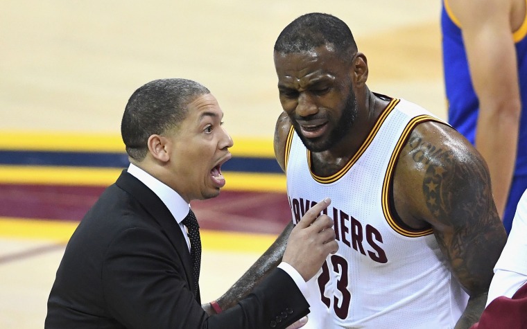 Lebron disociador, y Lue en descontrol